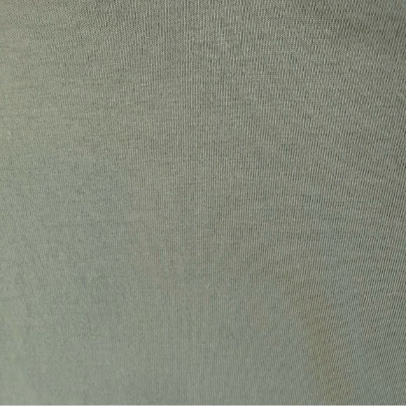 H&M Sage‎ Green V-Neck T-Shirt - Picture 3 of 4